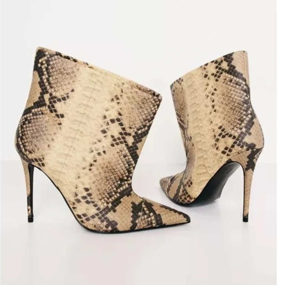 Good American Womens Slouchy Snakeskin Print Pointed Toe Stiletto Ankle Boots 7
